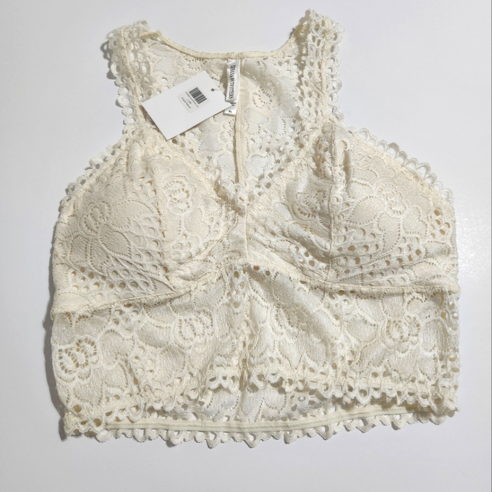 NWT Racerback Lace Bra - cream color size XL